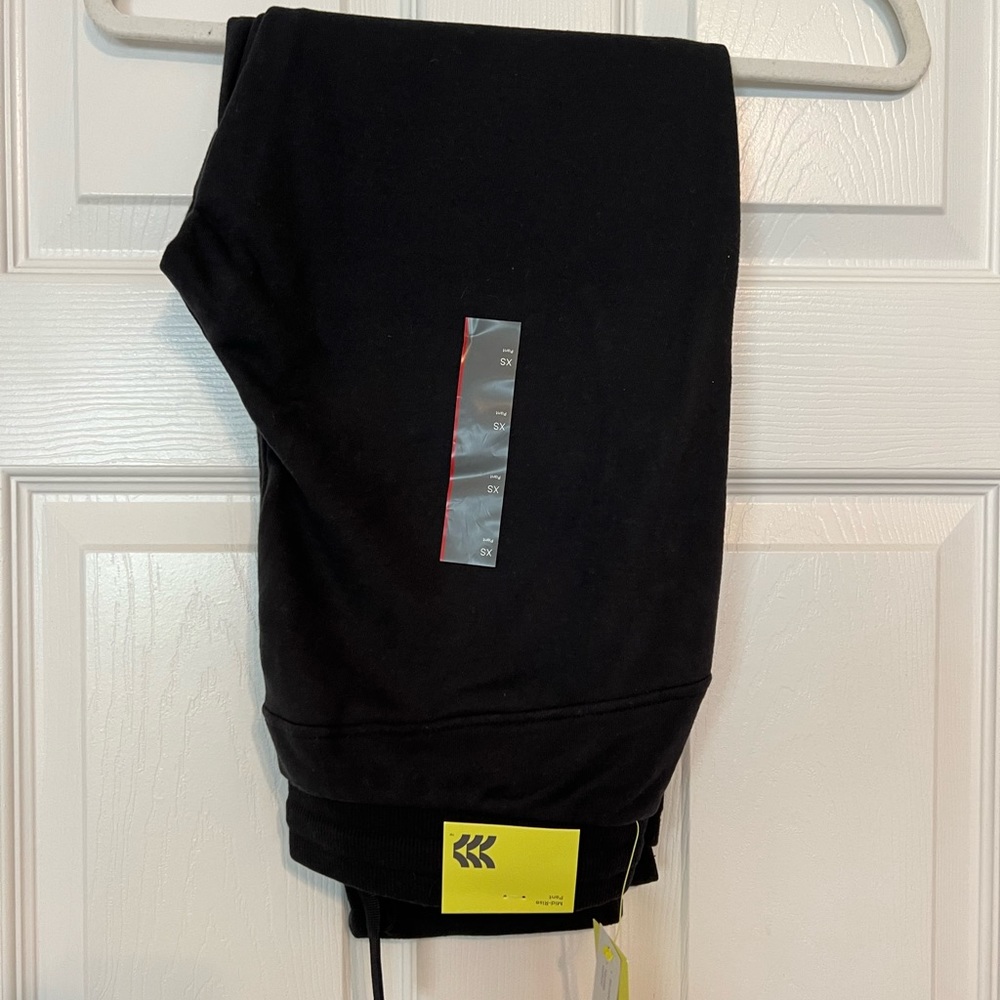 NWT All in Motion Mid-Rise Sweatpants